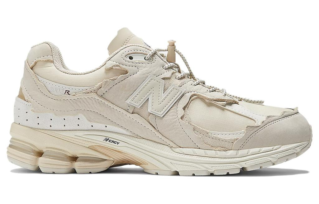New Balance 2002R Protection Pack SANDSTONE