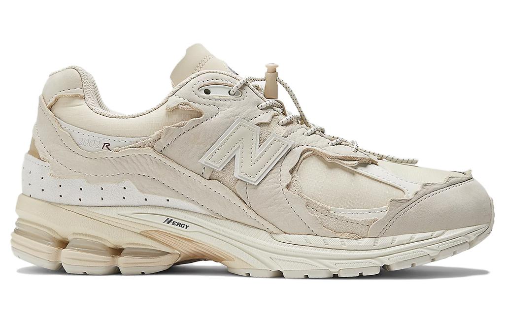 New Balance 2002R Protection Pack SANDSTONE