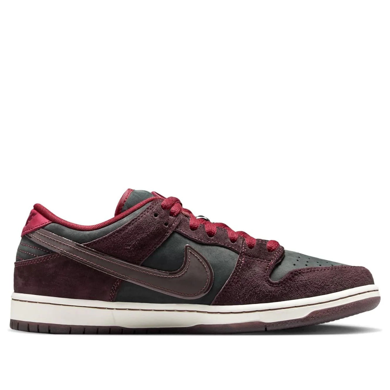Nike SB Dunk Low Riot Skate Shop – Special Box