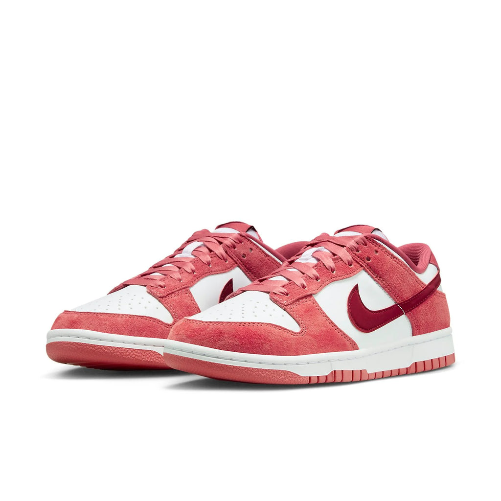 Nike Dunk Low “Valentine’s Day” 2024