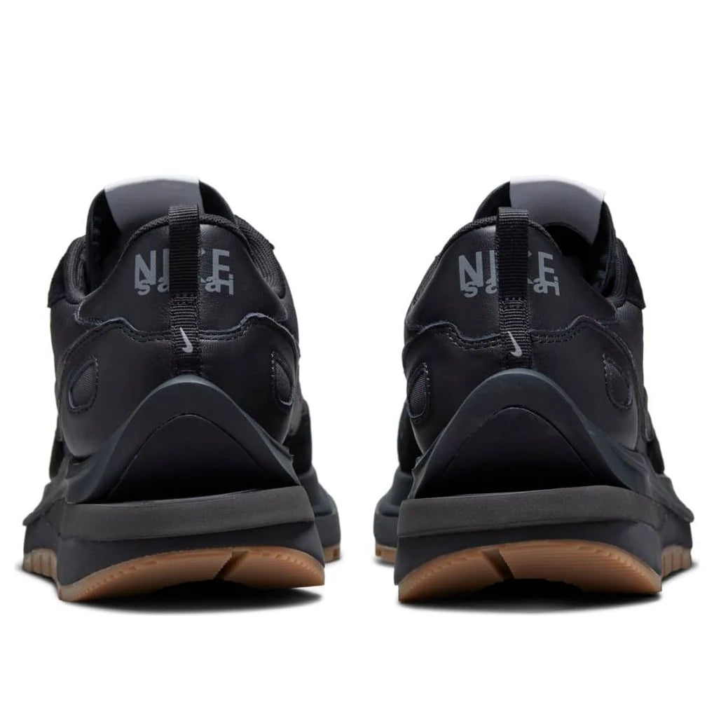 Nike LDWaffle Sacai “Black”