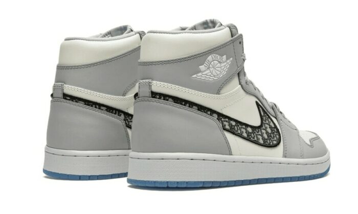 Air Jordan 1 High Dior